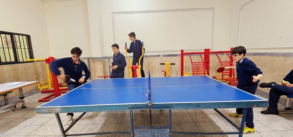 روز دانش آموز ( بدون کیف و کتاب )