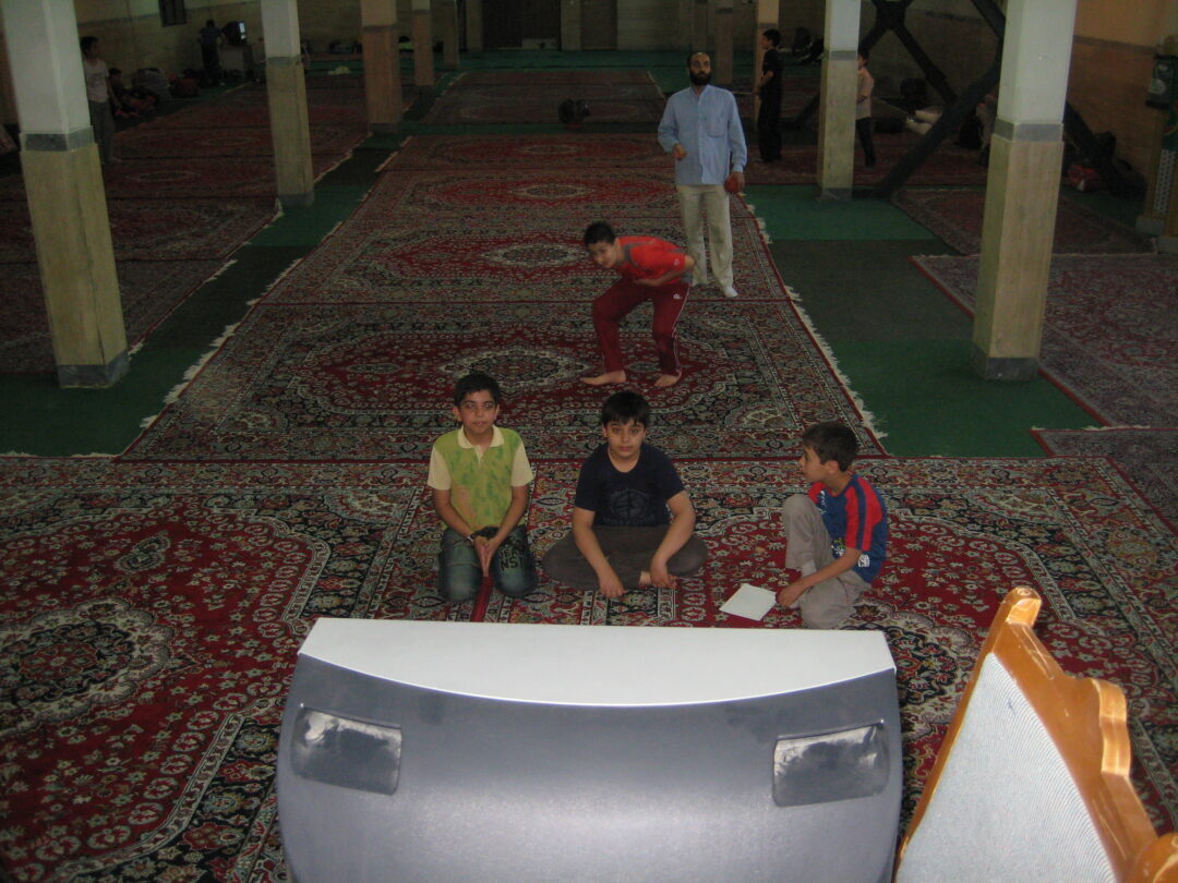 اردوی شبی در مدرسه