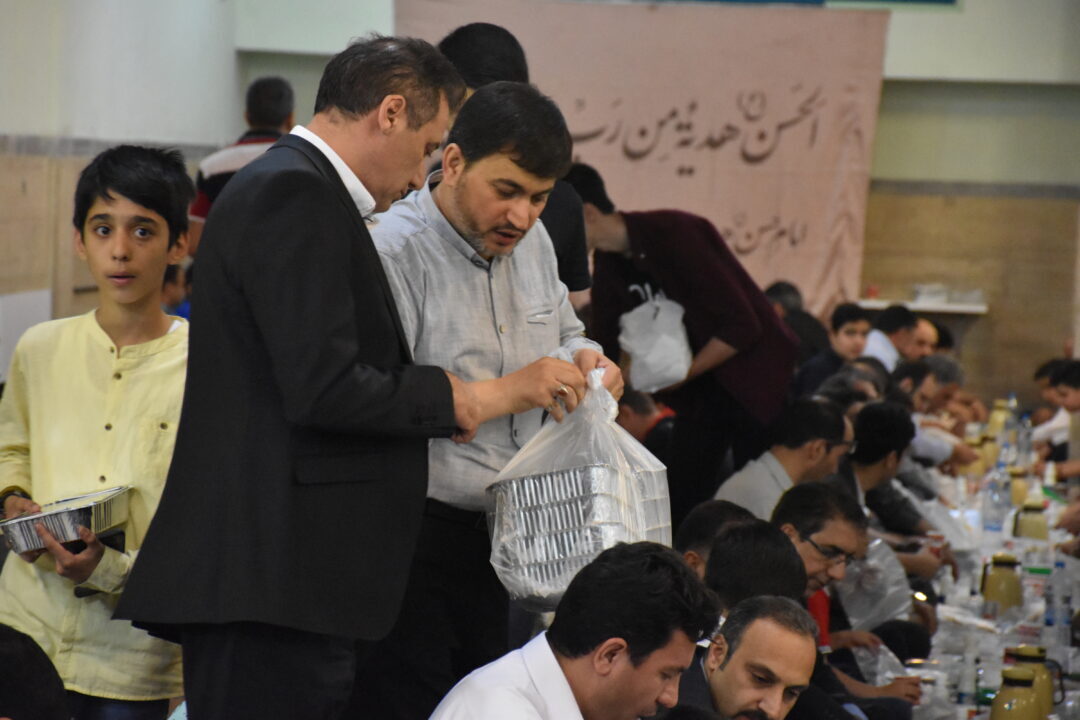 جشن بزرگ سفره مودت ( افطاری )