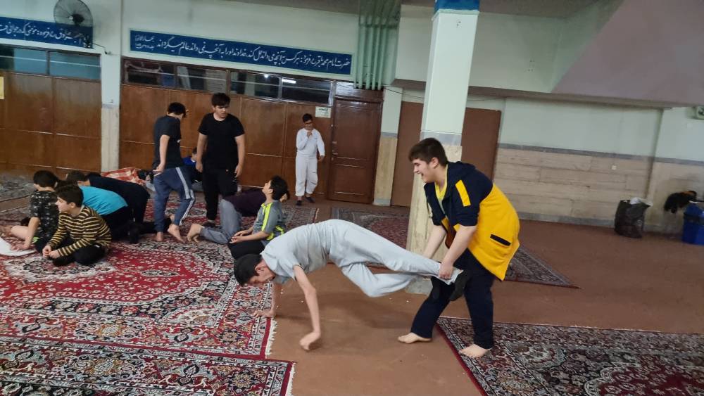 اردوی شبی در مدرسه پایه ۷ بمناسبت نیمه شعبان