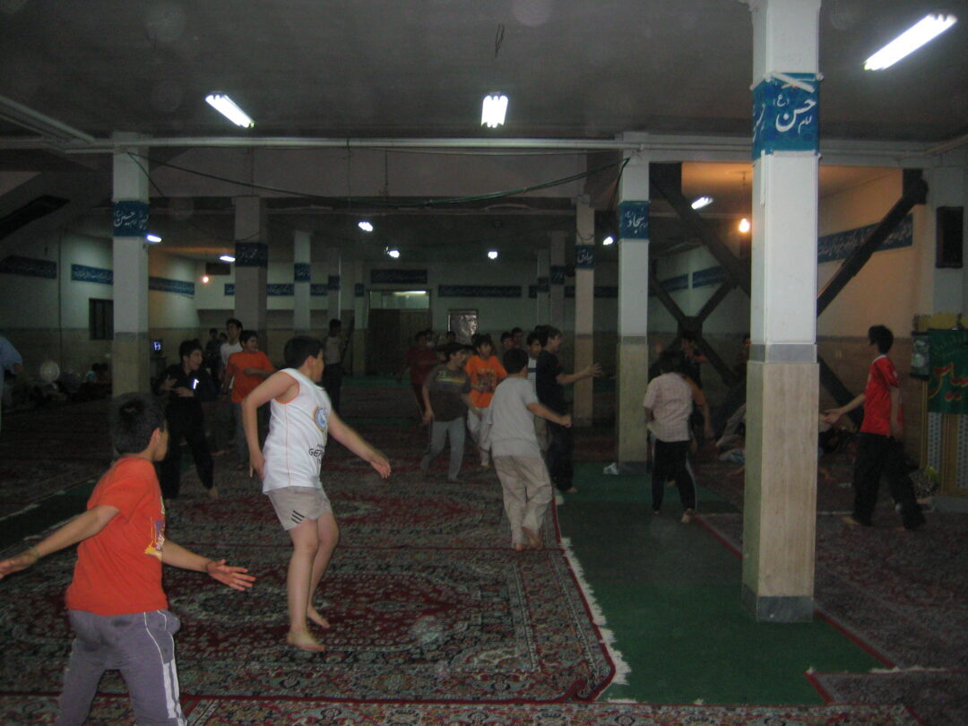 اردوی شبی در مدرسه