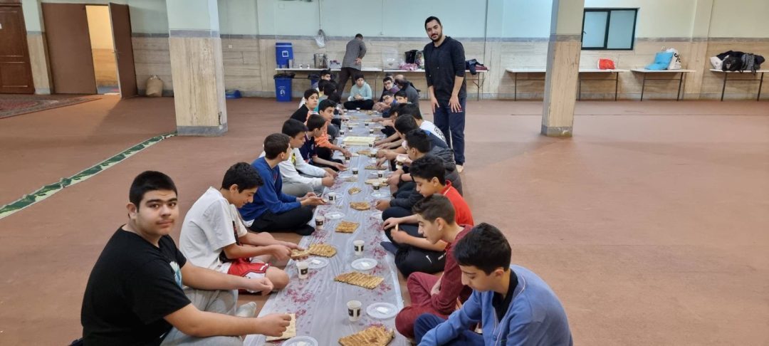اردوی شبی در مدرسه پایه ۸