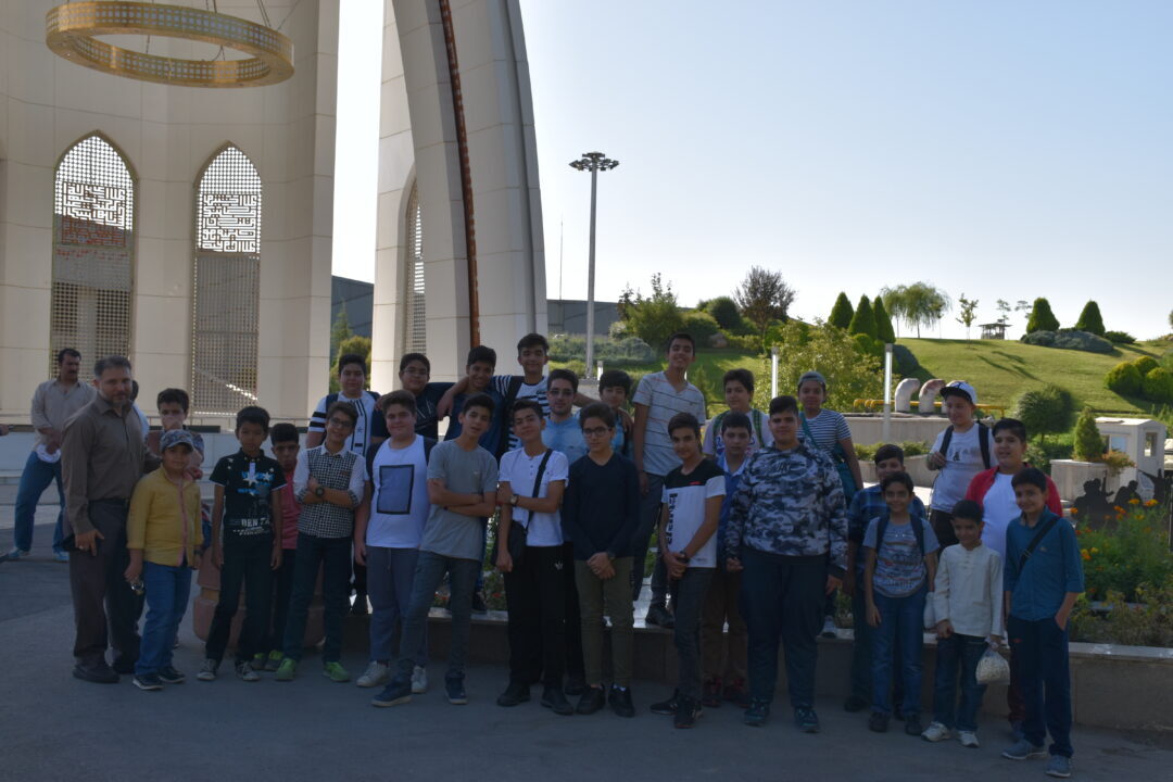 اردوی باغ موزه دفاع مقدس