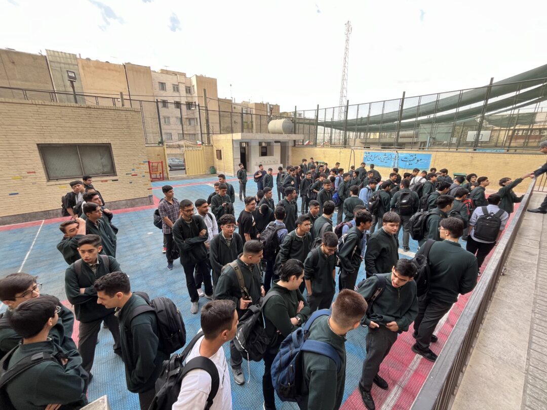 مراسم بازگشایی مدرسه(شروع سال تحصیلی) دبیرستان دوره دوم