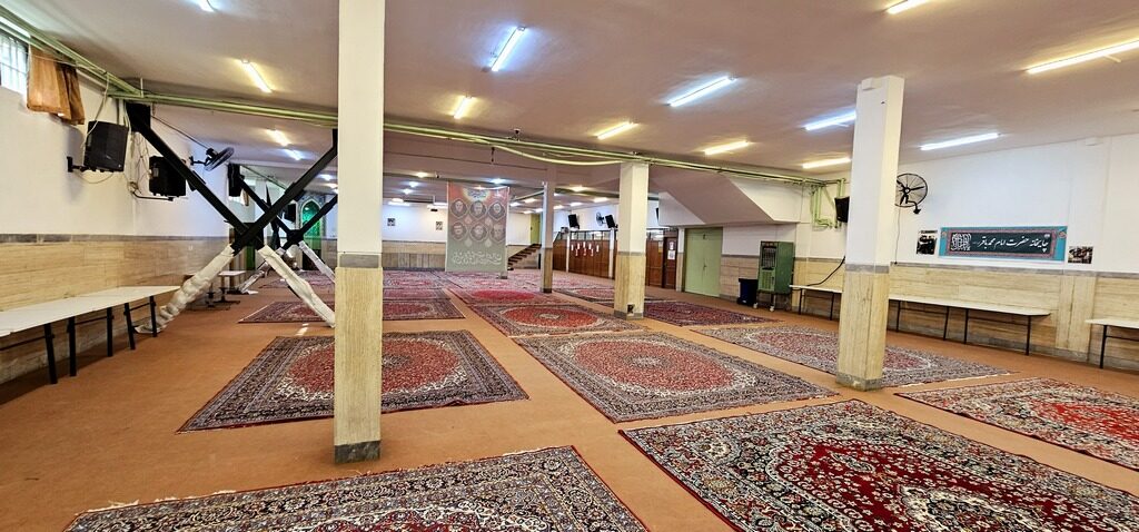 برگزاری نماز جماعت