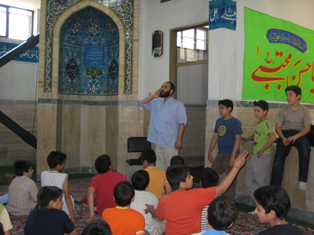 اردوی شبی در مدرسه