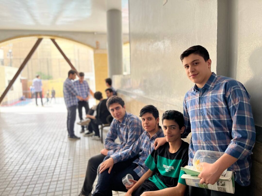 زنگ تفریح دوره دوم متوسطه