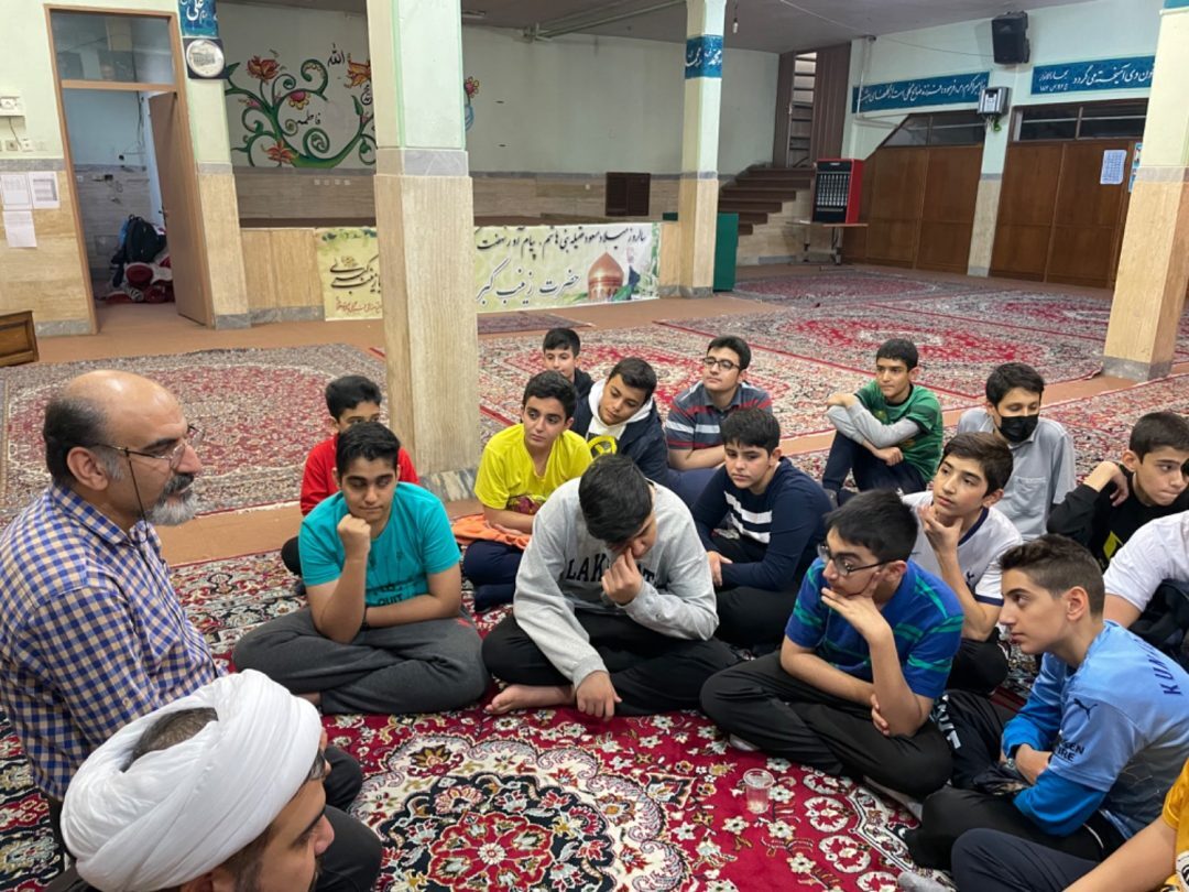 اردوی شبی در مدرسه پایه ۸