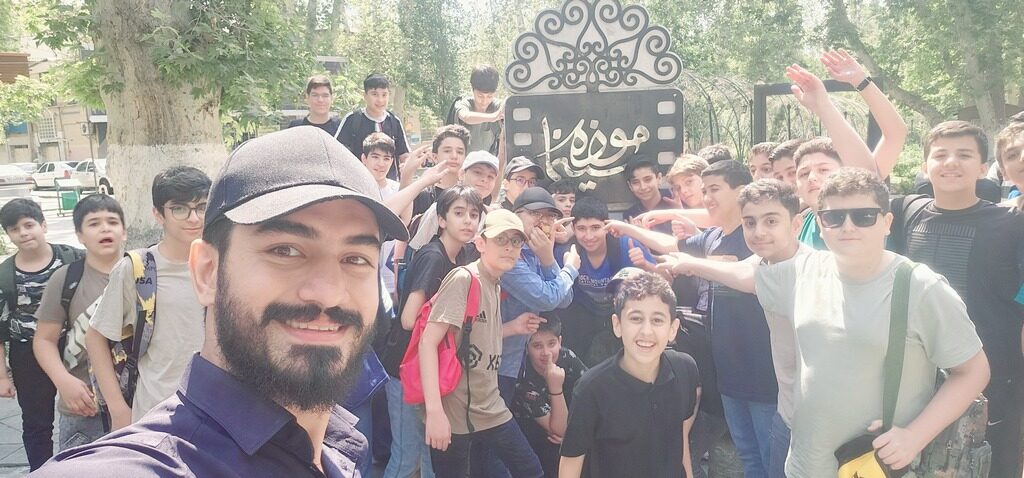 اردوی موزه سینما و امامزاده صالح