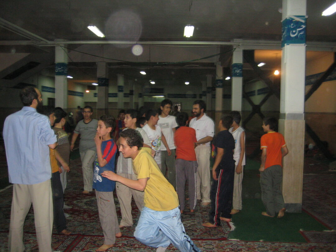 اردوی شبی در مدرسه