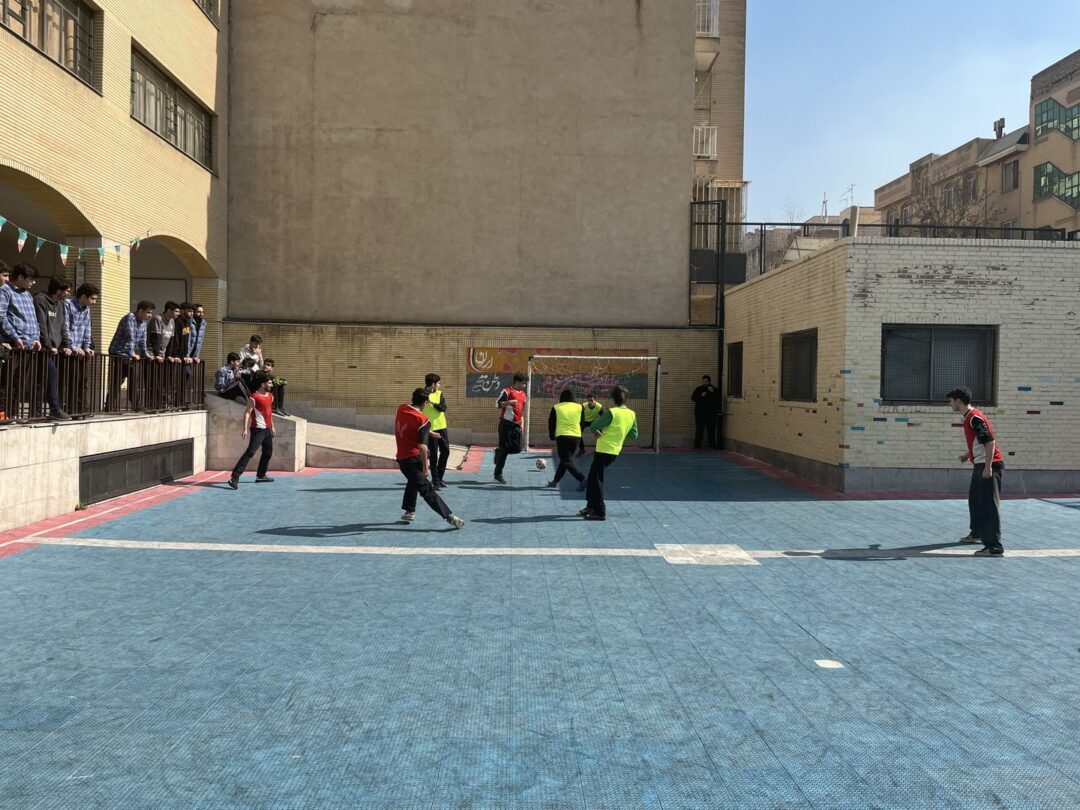 مسابقات فوتبال دهه فجر دوره دوم متوسطه
