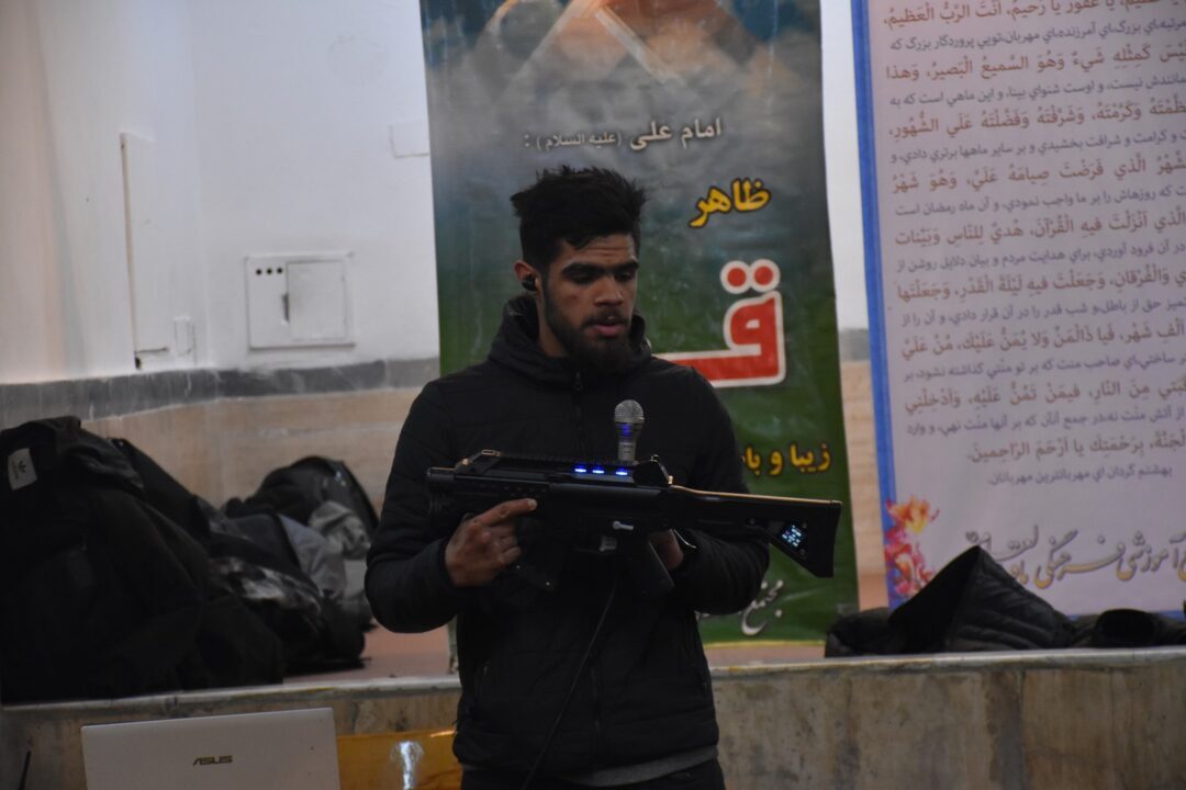 افطار پدر و پسری و شبی در مدرسه هشتم