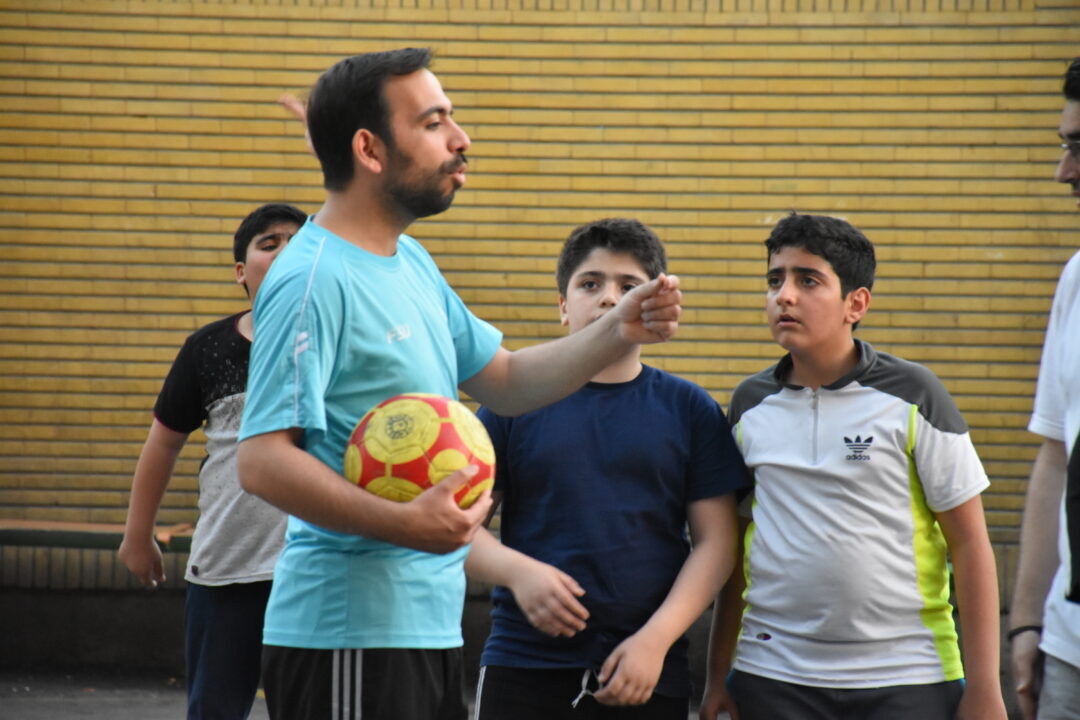 اردوی شبی در مدرسه