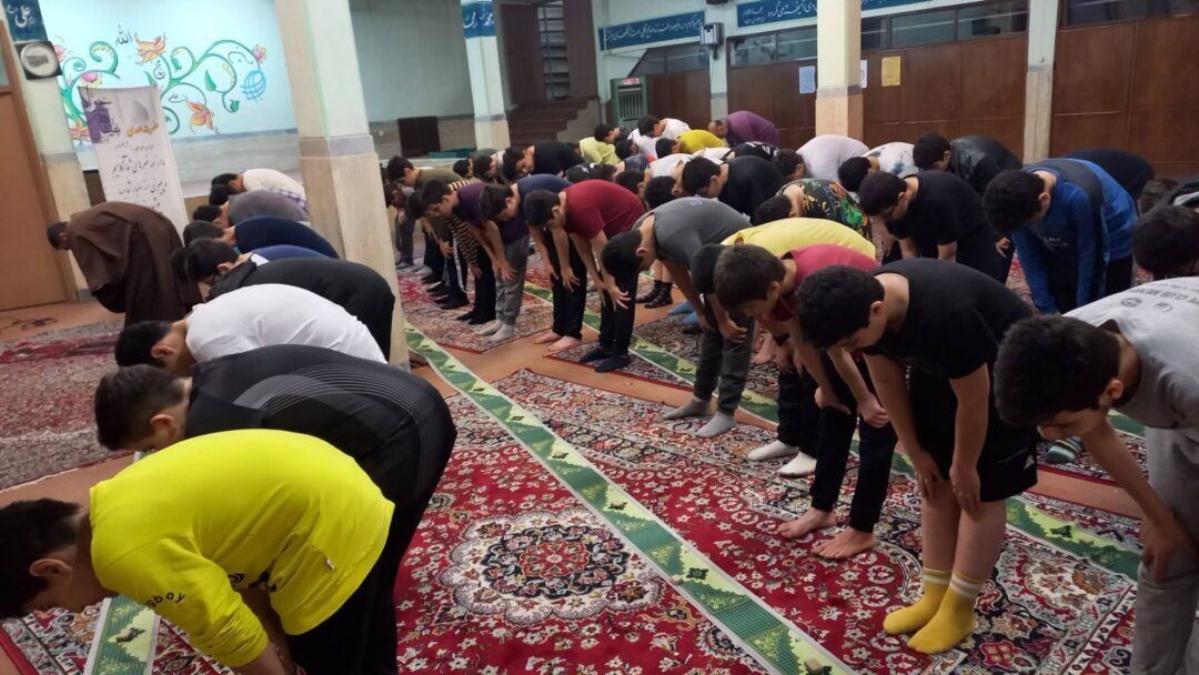 اردوی شبی در مدرسه پایه ۷ بمناسبت نیمه شعبان