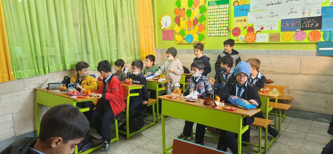 فعایت های منتخب _ پایه سوم