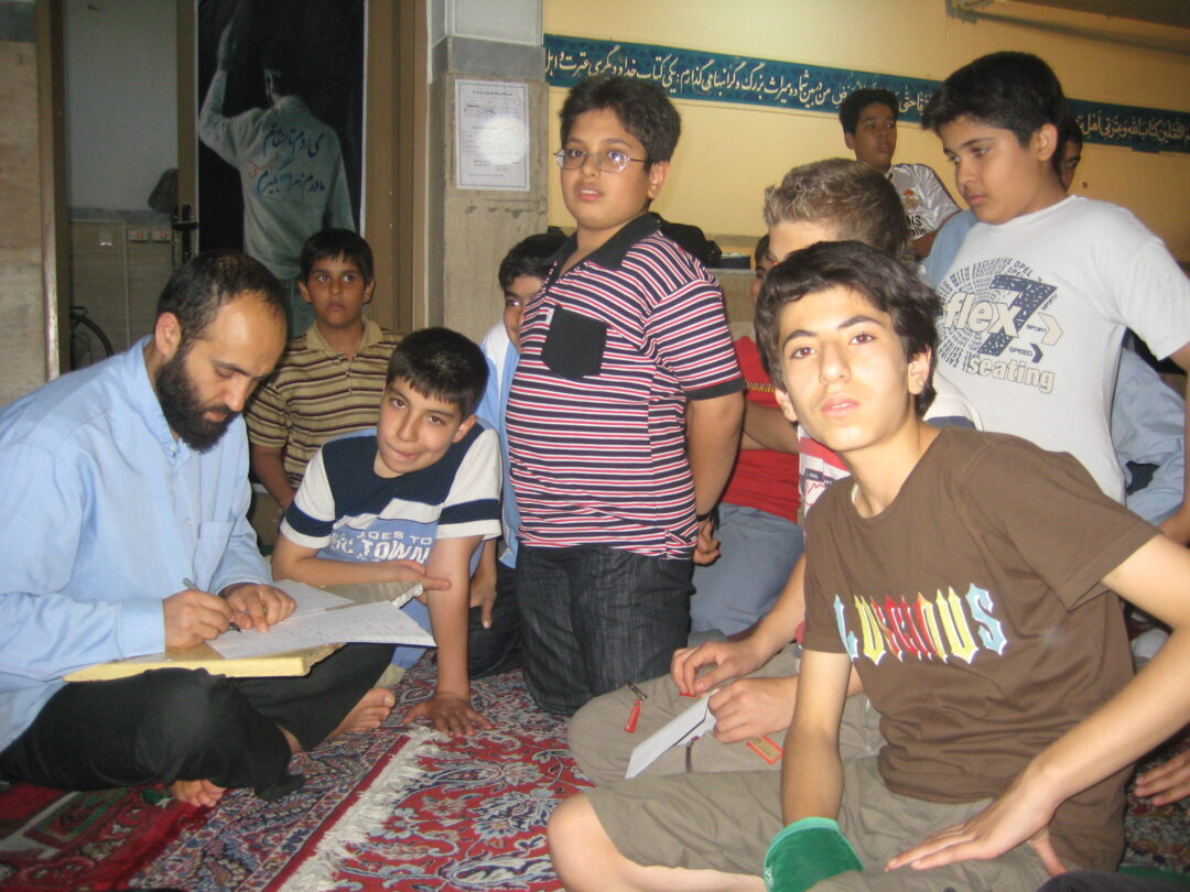 اردوی شبی در مدرسه