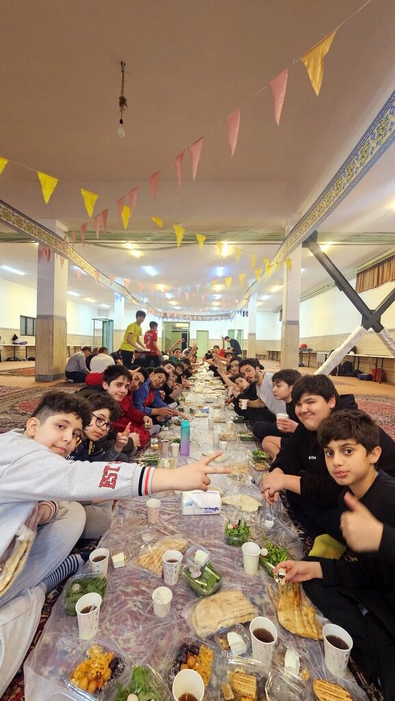 اردوی شبی در مدرسه پایه هفتم