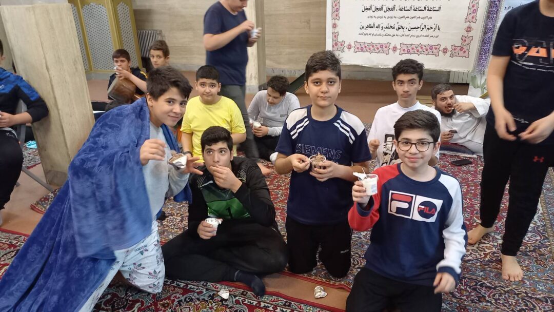 اردوی شبی در مدرسه پایه ۷ بمناسبت نیمه شعبان