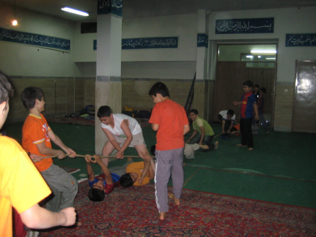 اردوی شبی در مدرسه