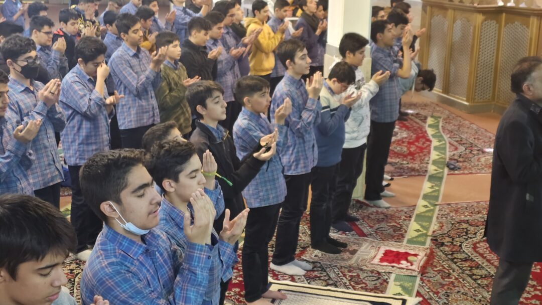 اقامه نماز جماعت