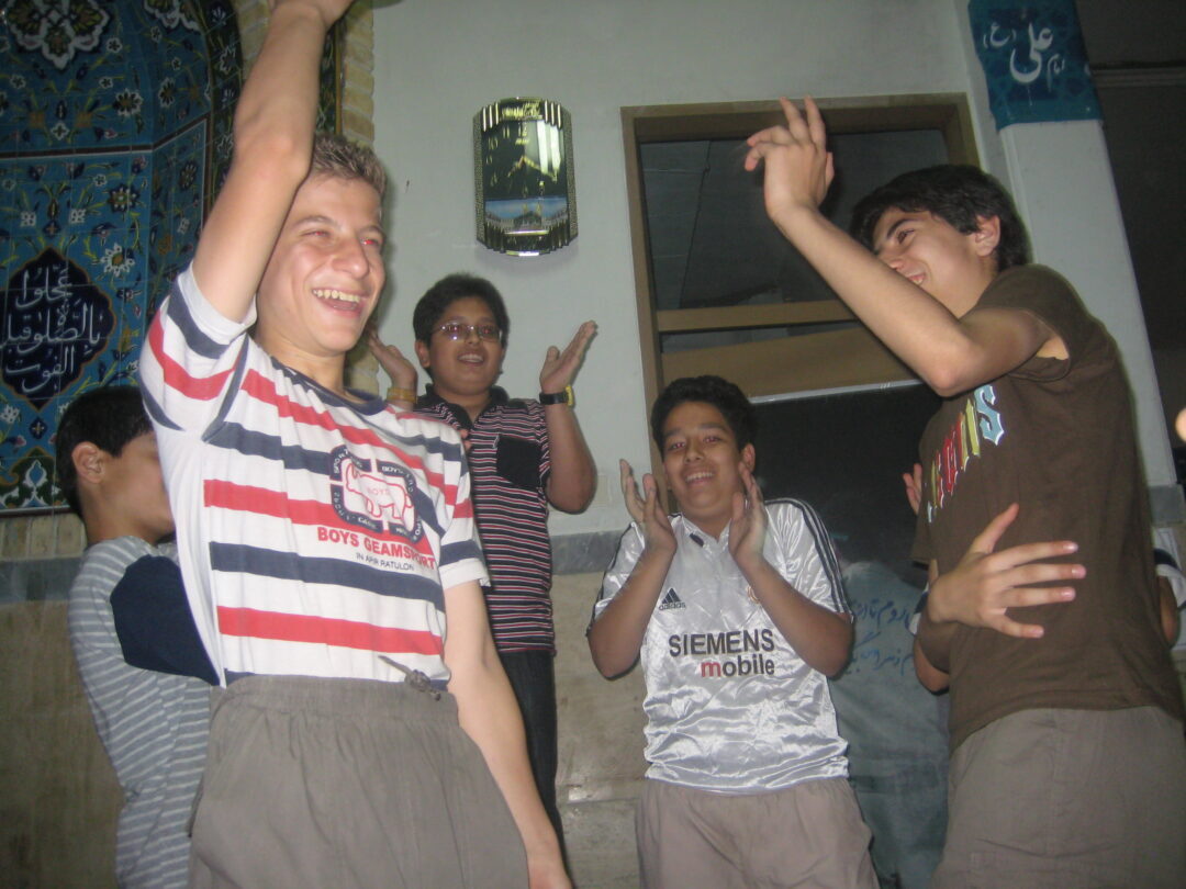 اردوی شبی در مدرسه