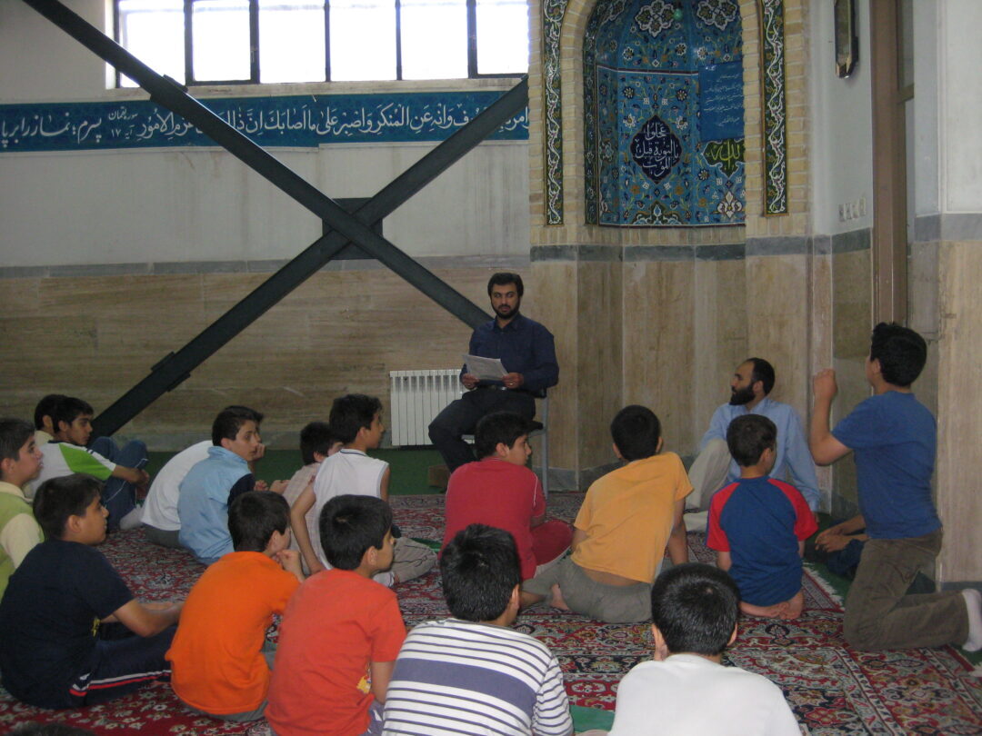 اردوی شبی در مدرسه