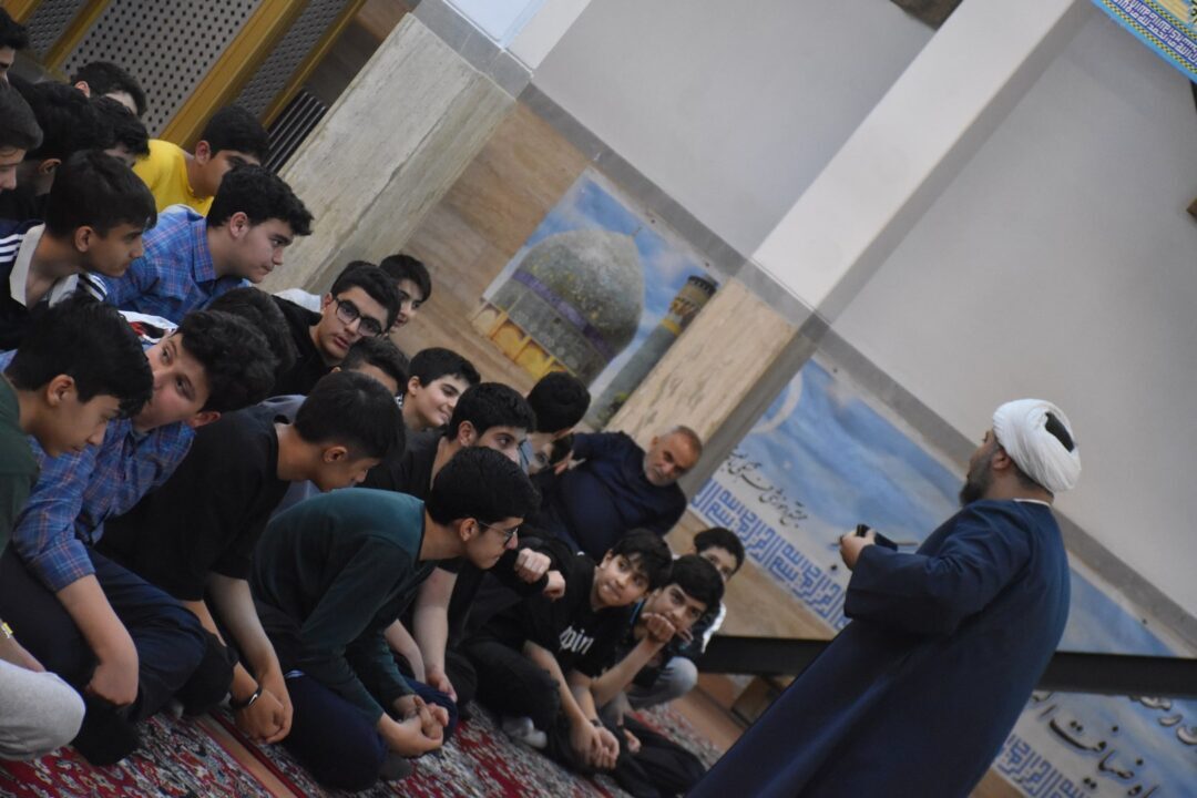افطار پدر و پسری و شبی در مدرسه هشتم