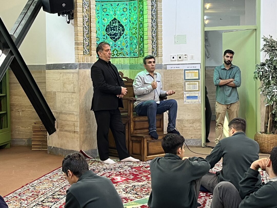 قرار عاشقی(ویژه برنامه فرهنگی/مذهبی)دبیرستان دوره دوم