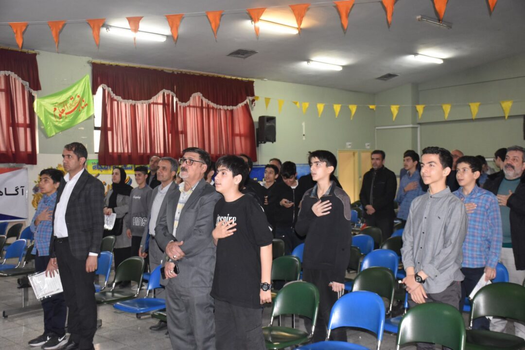 افطار پدر و پسری و شبی در مدرسه هشتم