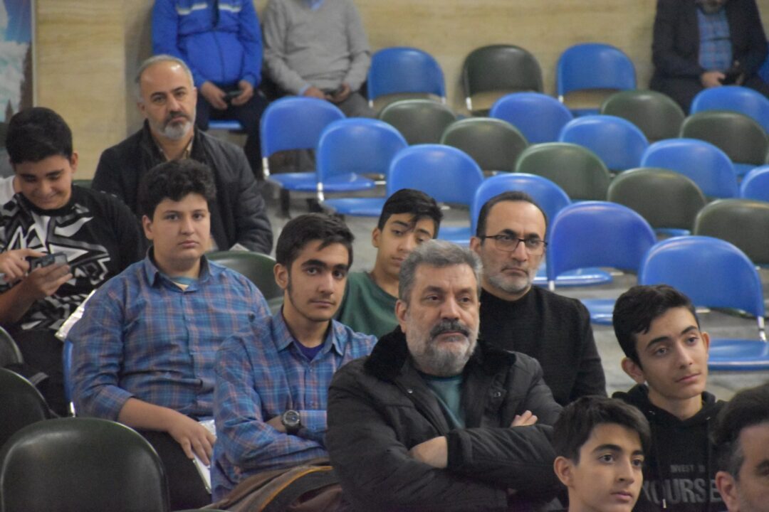افطار پدر و پسری و شبی در مدرسه هشتم