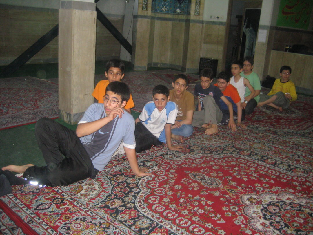 اردوی شبی در مدرسه
