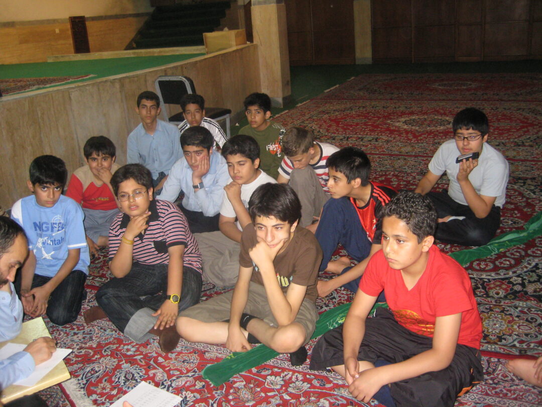 اردوی شبی در مدرسه