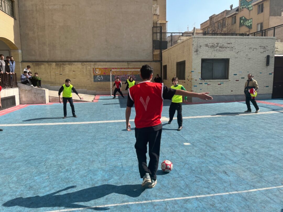 مسابقات فوتبال دهه فجر دوره دوم متوسطه