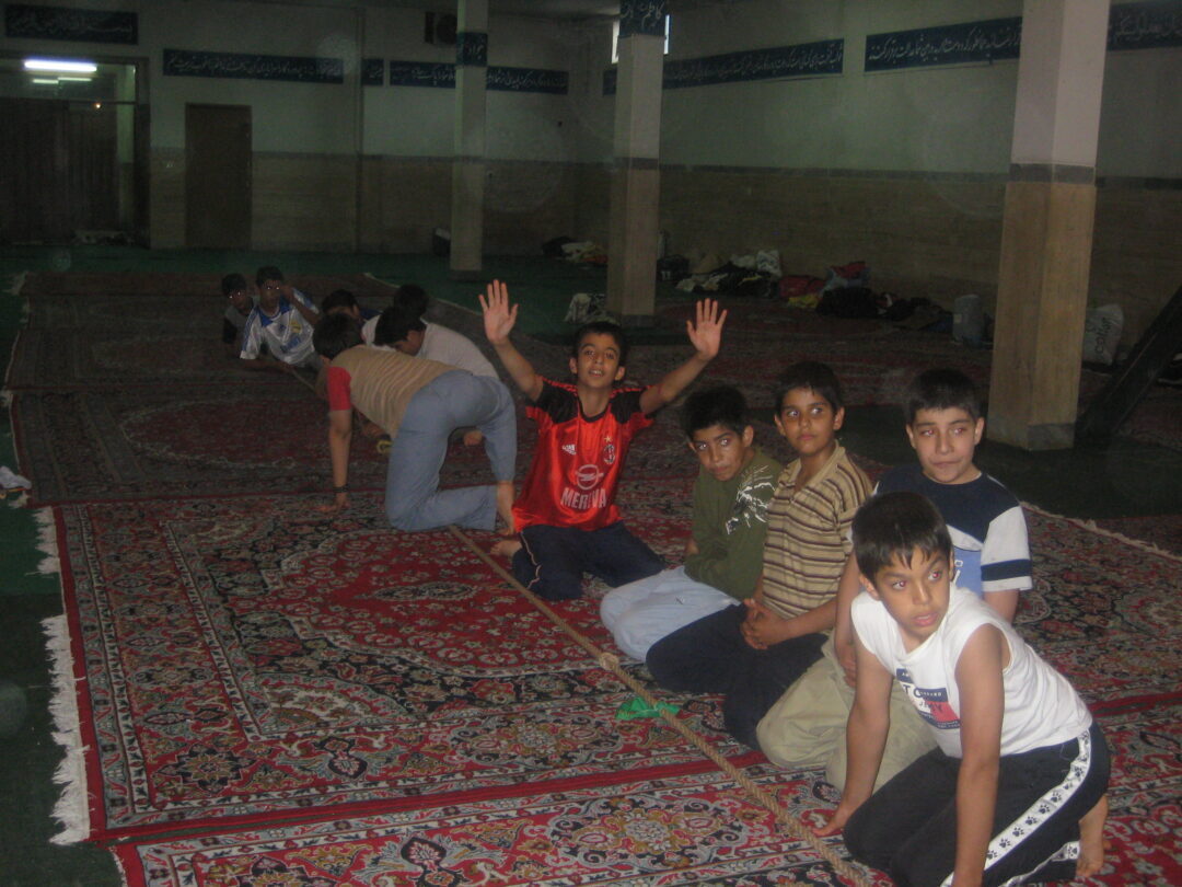 اردوی شبی در مدرسه