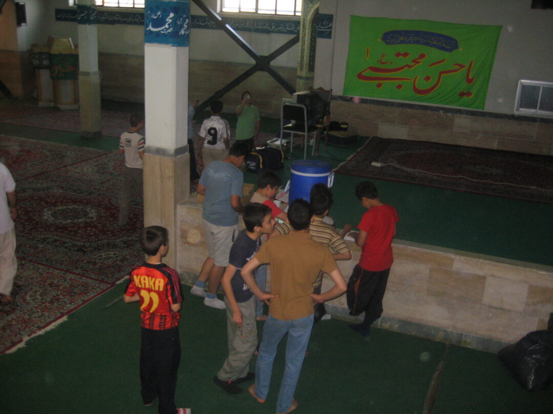 اردوی شبی در مدرسه