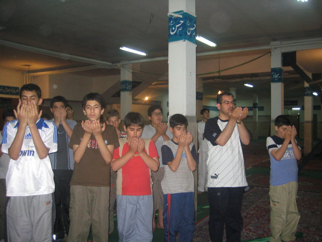 اردوی شبی در مدرسه