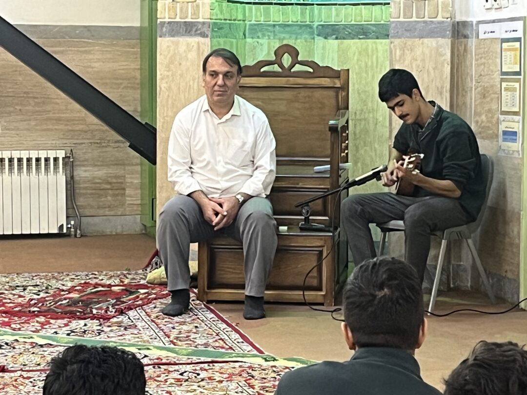 قرار عاشقی(ویژه برنامه فرهنگی/مذهبی)دبیرستان دوره دوم