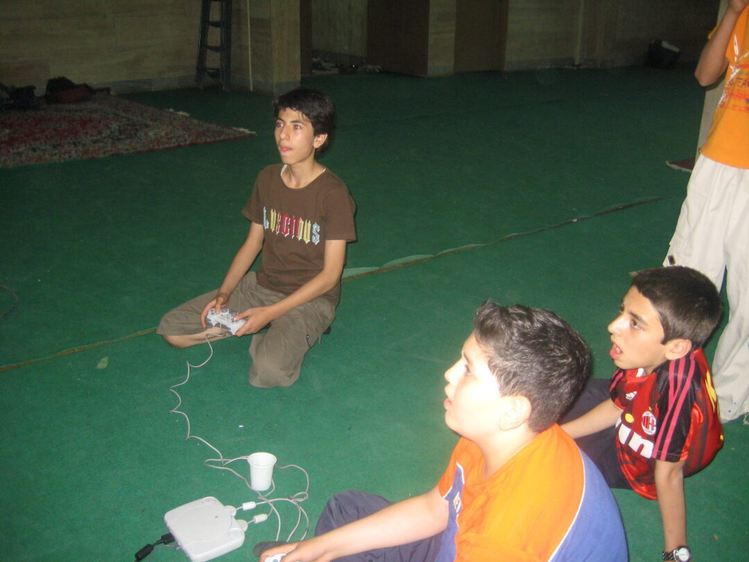 اردوی شبی در مدرسه