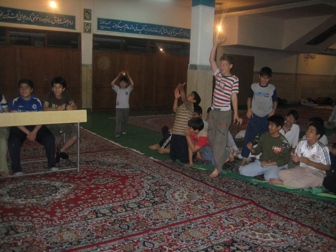اردوی شبی در مدرسه