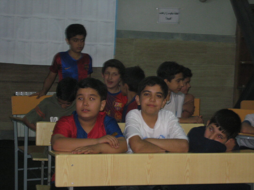 اردوی شبی در مدرسه