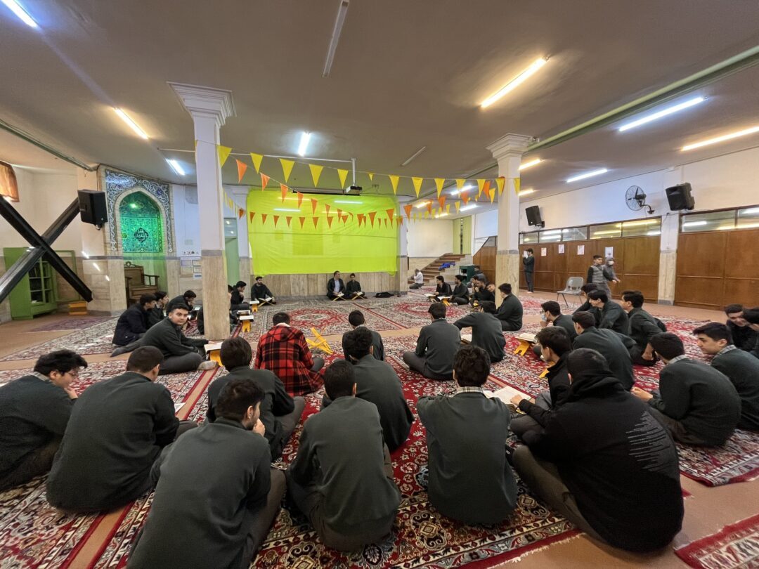 محفل اُنس با قرآن دبیرستان دوره دوم