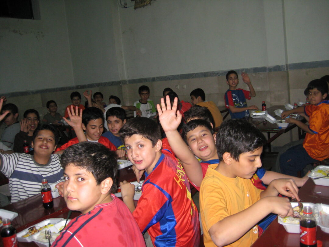 اردوی شبی در مدرسه
