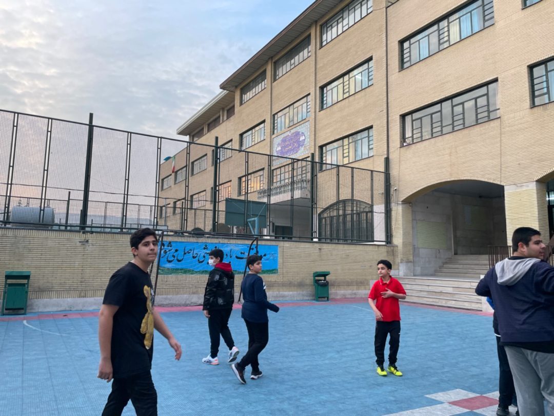 اردوی شبی در مدرسه پایه ۸