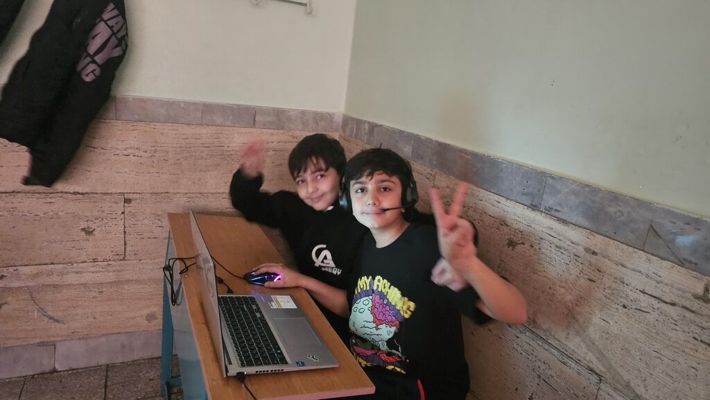اردوی شبی در مدرسه پایه هفتم