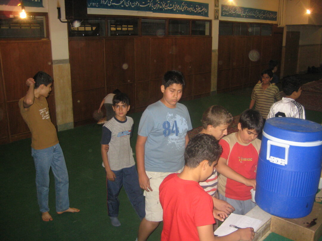 اردوی شبی در مدرسه