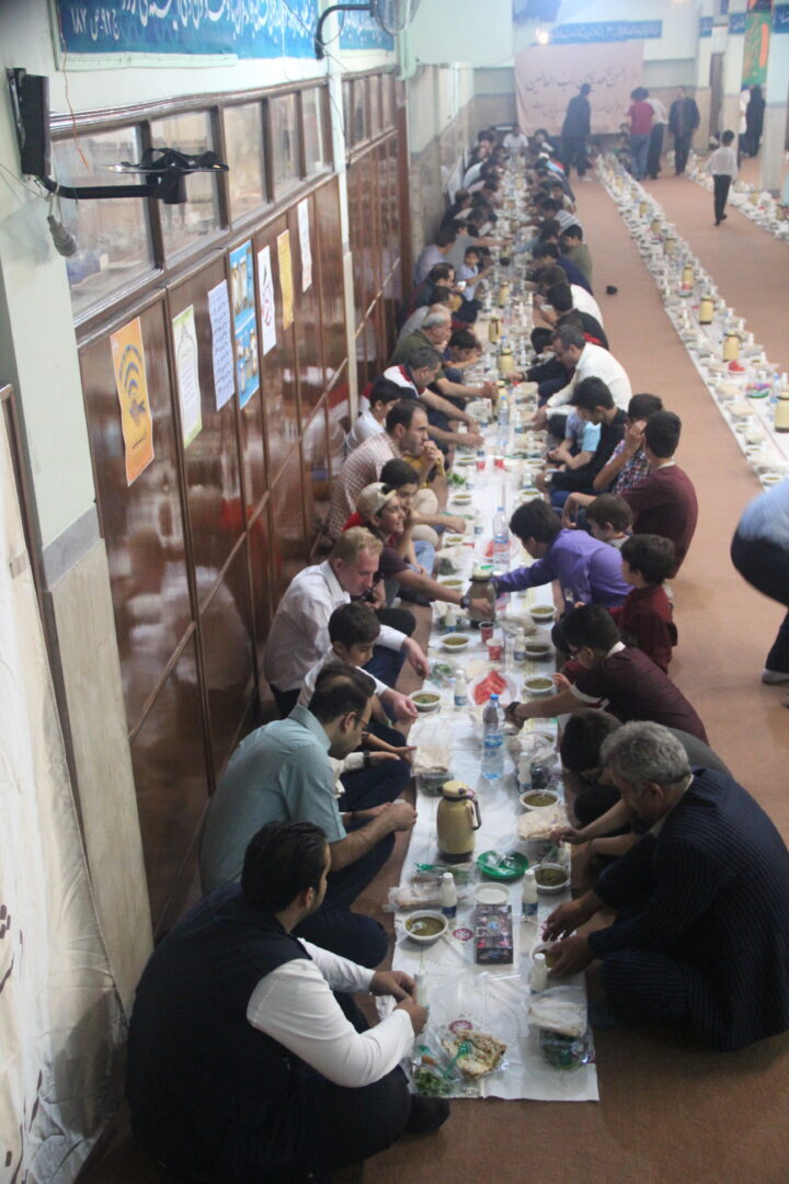 جشن بزرگ سفره مودت ( افطاری )
