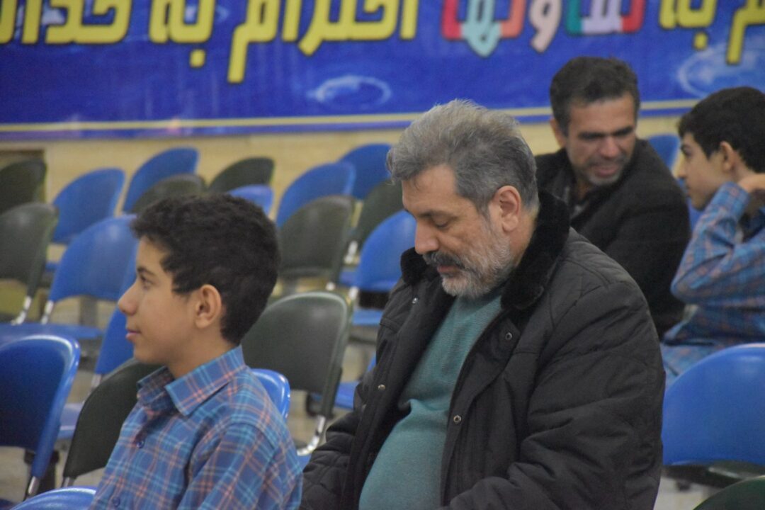 افطار پدر و پسری و شبی در مدرسه هشتم