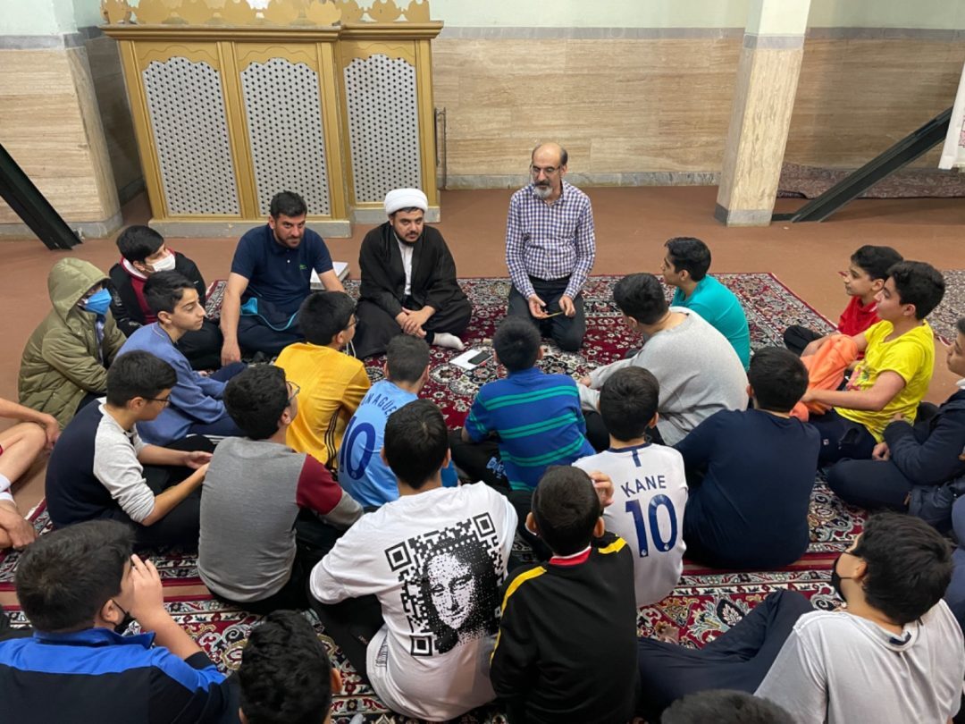 اردوی شبی در مدرسه پایه ۸