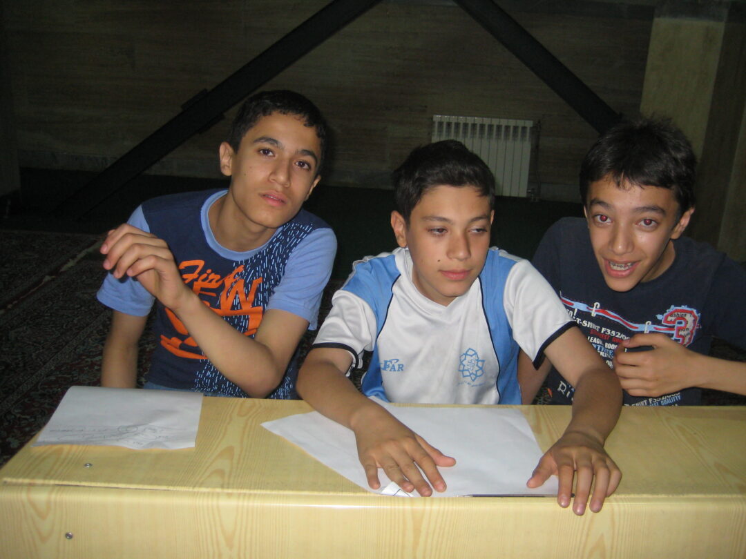 اردوی شبی در مدرسه