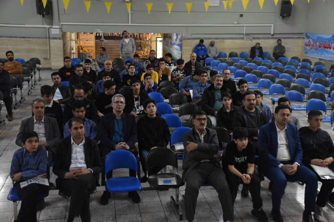 افطار پدر و پسری و شبی در مدرسه هشتم